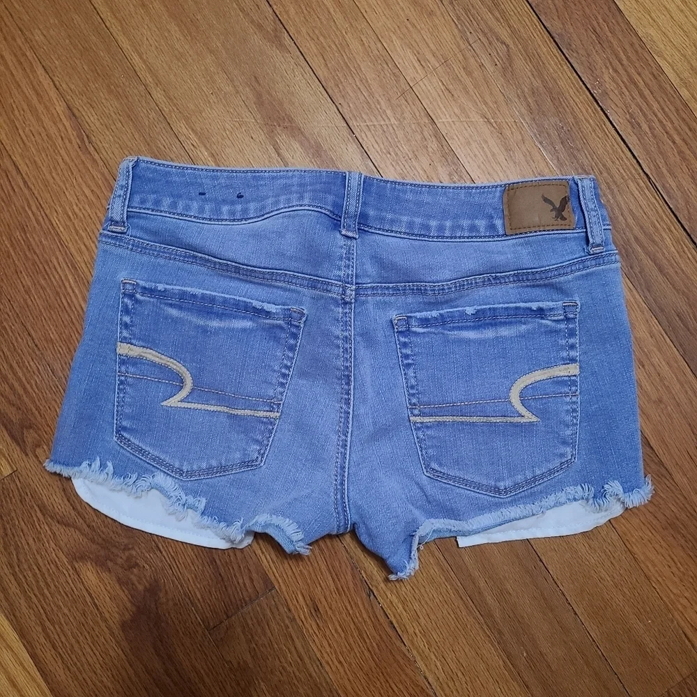 American Eagle Denim Shorts Size 4 - Picture 4 of 6